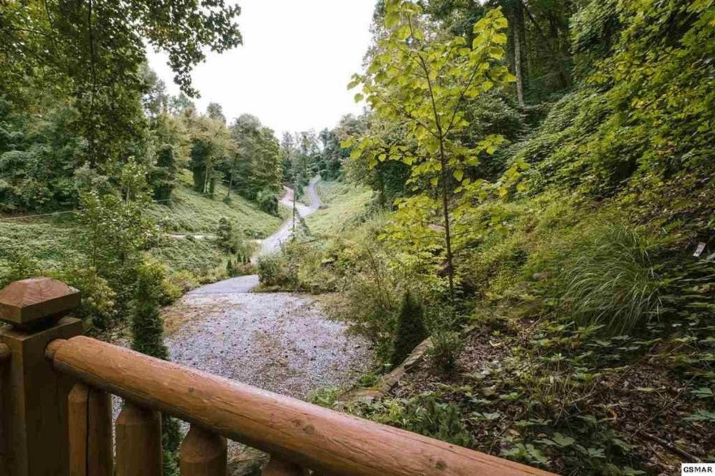 Permanent Vacation-Private Honeymoon Cabin With Hot Tub Sevierville Esterno foto