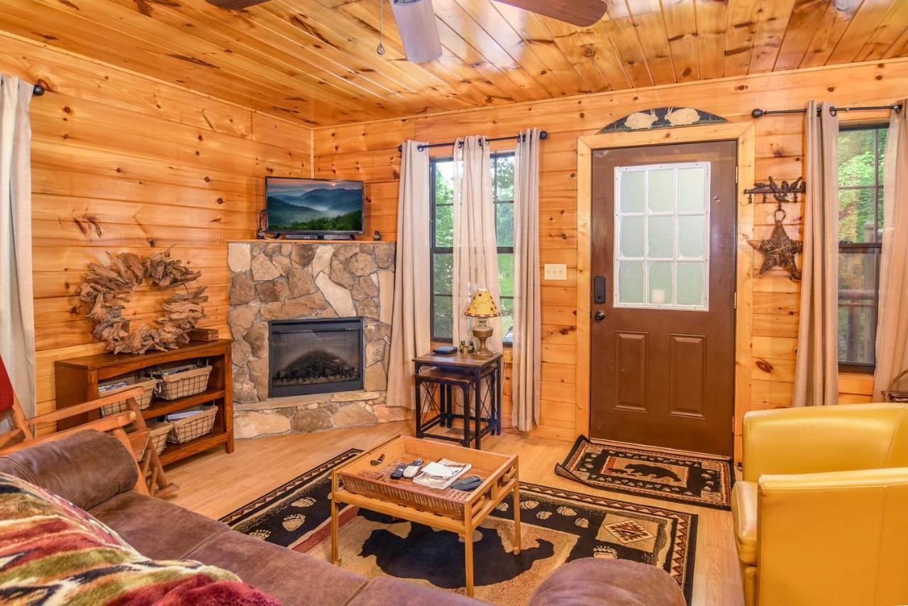 Permanent Vacation-Private Honeymoon Cabin With Hot Tub Sevierville Esterno foto